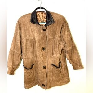Casanova’s Tan Suede Lamb Jacket with Dark Brown Leather Accents. Size 8. GUC.